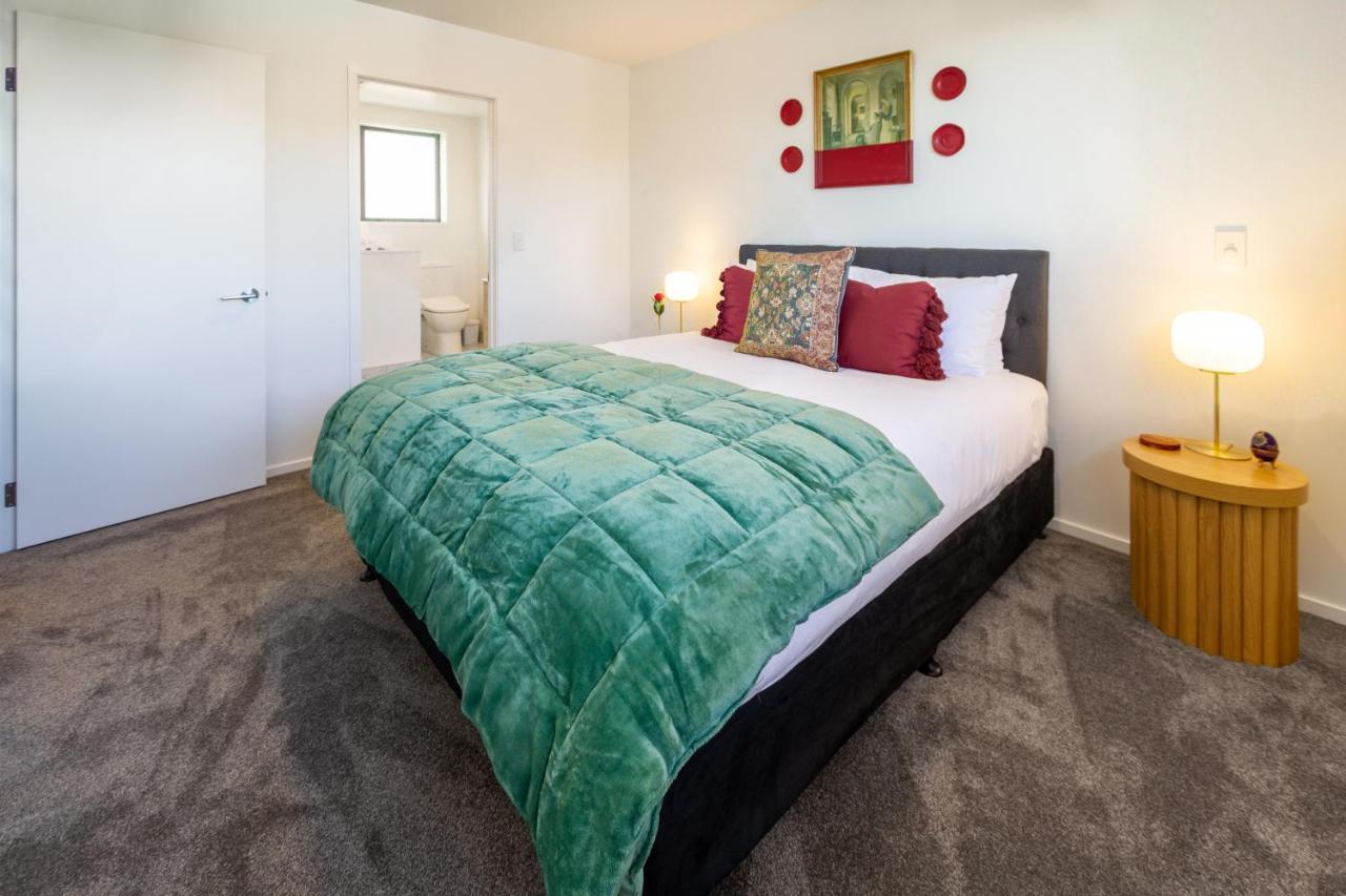 Harmony Hideout 2 Bed 2 Bath Apartment Christchurch Exterior photo